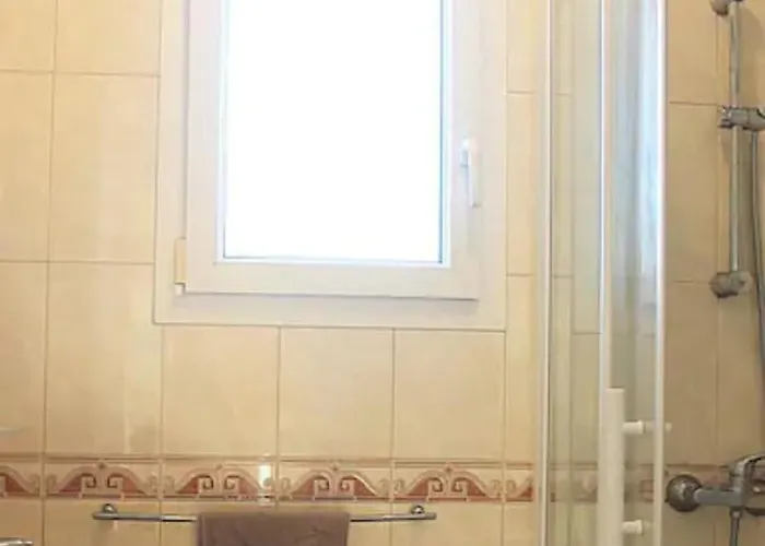 Maison Calme Et Idealement Placee Caen/st Contest Holiday home Cambes-en-Plaine